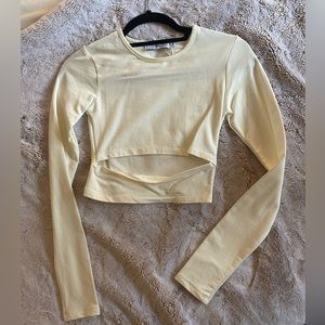 Adika Cropped top🤍